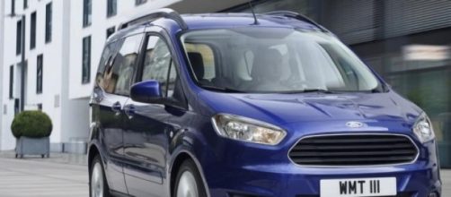 Ecco la nuova Ford Tourneo