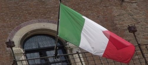 La bandiera dell'Italia e le regioni comprese