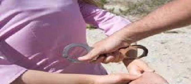 Româncă arestată în Italia pentru înșelăciune Româncă arestată în Italia pentru înșelăciune