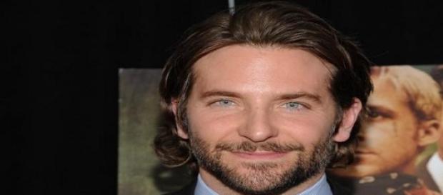 Bradley Cooper nimmt Propecia. Bradley Cooper nimmt Propecia.
