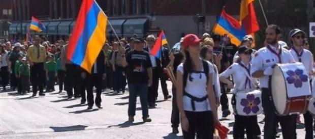 Les Montréalais ont marché en mémoire du génocide. Les Montréalais ont marché en mémoire du génocide.