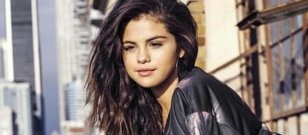 Selena Gomez und Justin Bieber: Ein ewiges Spiel. Selena Gomez und Justin Bieber: Ein ewiges Spiel.