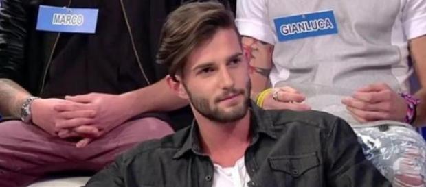 Andrea stupisce Valentina su Instagram Andrea stupisce Valentina su Instagram