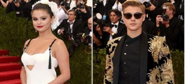 No Met Gala, os dois arrasaram. No Met Gala, os dois arrasaram.