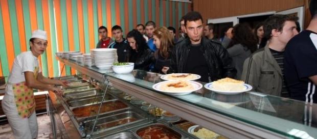 Problemele cele mai mari sunt la cantine Problemele cele mai mari sunt la cantine