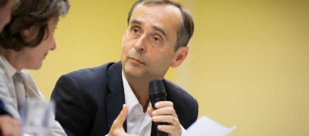 Robert Ménard Meeting - CC BY - Robert Ménard Meeting - CC BY -