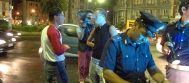 E' caccia all'uomo per la polzia E' caccia all'uomo per la polzia
