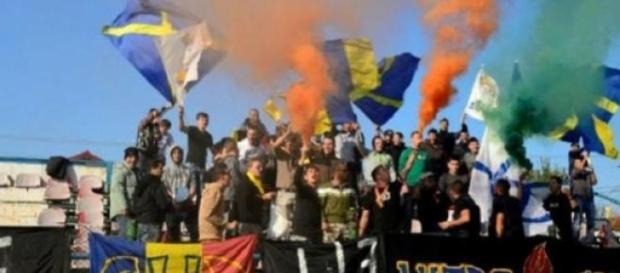 Flacăra, susţinută necondiţionat de suporteri Flacăra, susţinută necondiţionat de suporteri