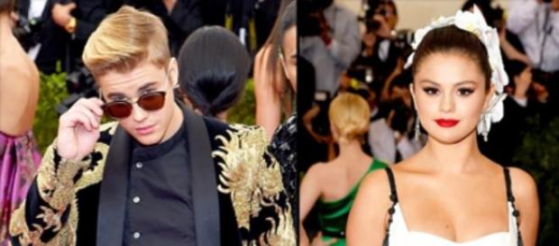 Justin Bieber e Selena Gomez na Gala do Met Justin Bieber e Selena Gomez na Gala do Met