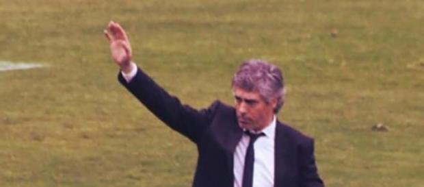 Vítor Paneira deixou o comando técnico do Varzim. Vítor Paneira deixou o comando técnico do Varzim.