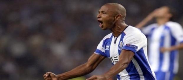 Brahimi tem vindo a baixar o seu rendimento. Brahimi tem vindo a baixar o seu rendimento.