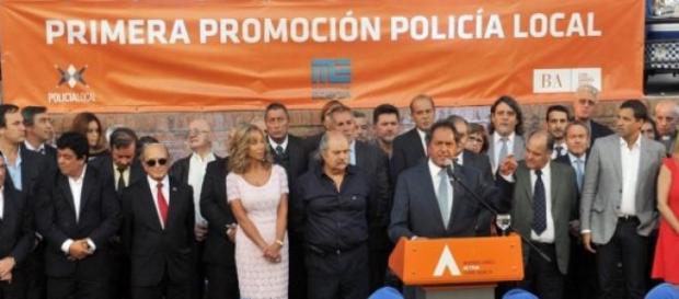 Scioli en el lanzamiento de la Policía Local Scioli en el lanzamiento de la Policía Local