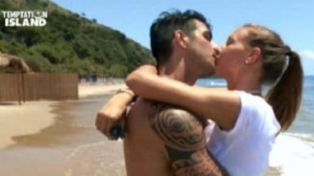 Cristian e Tara a Temptation Island