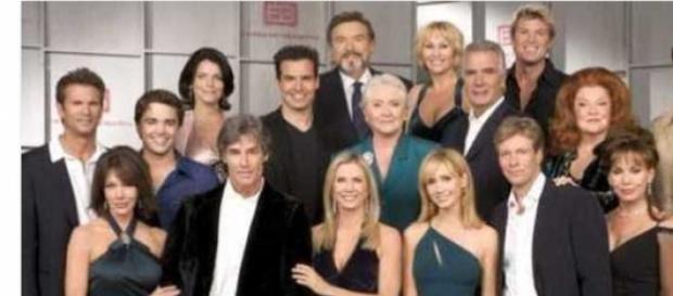 Il cast di Beautiful, soap arrivata a 7000 puntate Il cast di Beautiful, soap arrivata a 7000 puntate