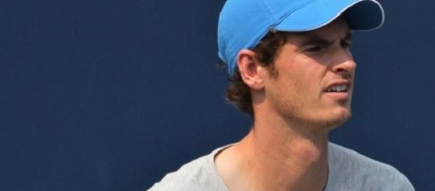 Murray through to last-eight in Madrid Murray through to last-eight in Madrid