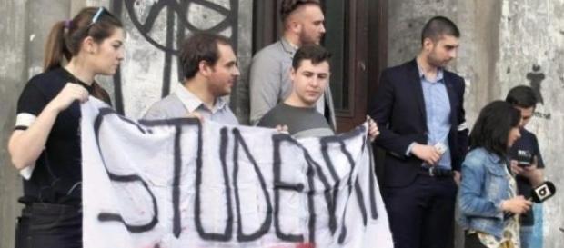 sursa: http://www.romaniacurata.ro/ sursa: http://www.romaniacurata.ro/