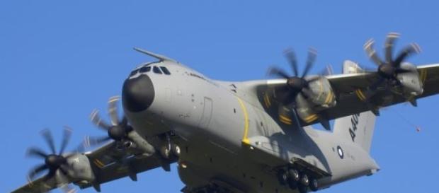 Airbus A400M volvando en pruebas Airbus A400M volvando en pruebas