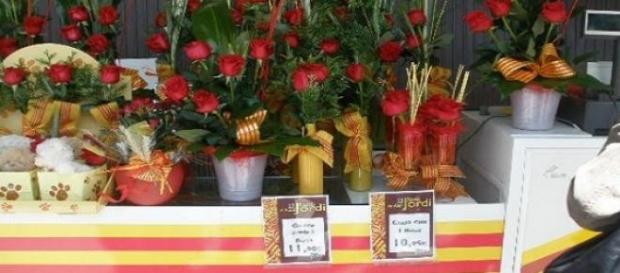 Bandera y cintas catalanas en Sant Jordi (Foto A.) Bandera y cintas catalanas en Sant Jordi (Foto A.)