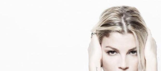Emma Marrone litiga con i fan. Emma Marrone litiga con i fan.