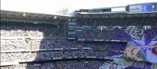 Estadio Santiago Bernabeu en imagen de archivo Estadio Santiago Bernabeu en imagen de archivo