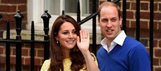 Kate e William com a princesa Charlotte Kate e William com a princesa Charlotte