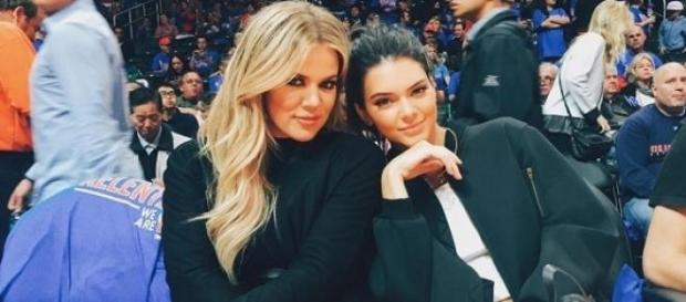 Kendall & Khloé: Ausgebuht von 20.000 Fans. Kendall & Khloé: Ausgebuht von 20.000 Fans.