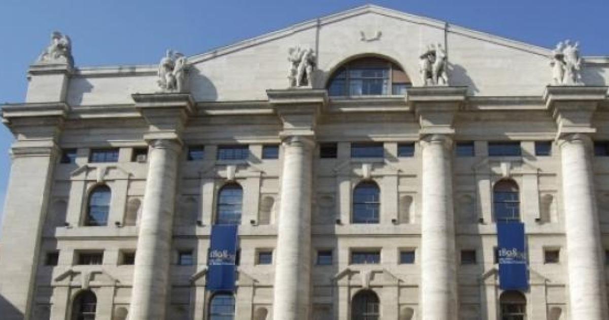 Borsa di Milano oggi in negativo, bene A2a male i bancari