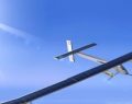 El flamante avión ‘Solar Impulse’ emprendió su vuelo