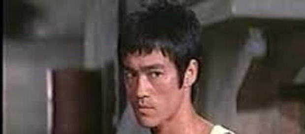 Bruce Lee dans "la fureur du dragon" Bruce Lee dans "la fureur du dragon"