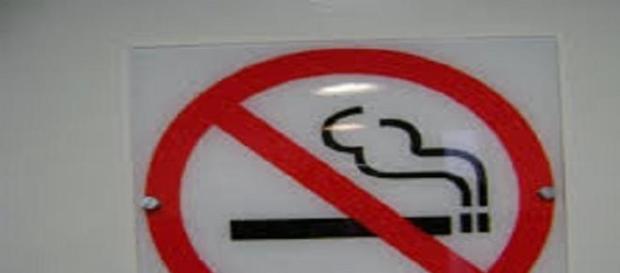 Cigarro: não leve esse vício para sua vida. Cigarro: não leve esse vício para sua vida.