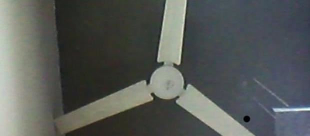 Ventilador en el aula 1 del CBC Drago Ventilador en el aula 1 del CBC Drago