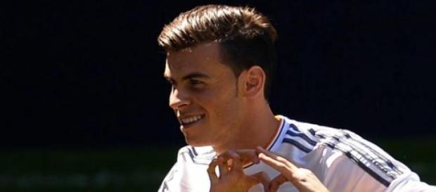Bale est plus performant avec le Pays de Galles. Bale est plus performant avec le Pays de Galles.