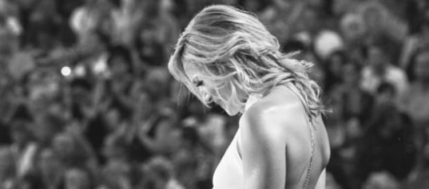 Helene Fischer verneigt sich, Foto: Universalmusic Helene Fischer verneigt sich, Foto: Universalmusic