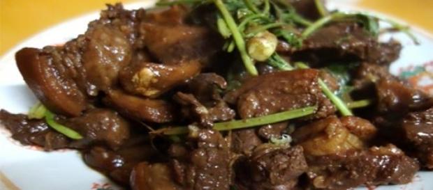 Plato de carne, a saber de que Plato de carne, a saber de que