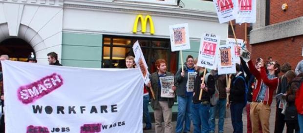 protestors against workfare protestors against workfare