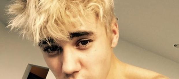 Bieber foi novamente o alvo de Miley Cyrus. Bieber foi novamente o alvo de Miley Cyrus.