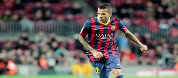 Dani Alves seguirá jugando en el Camp Nou Dani Alves seguirá jugando en el Camp Nou