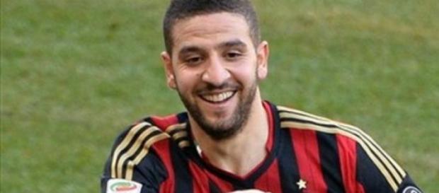 Esteve emprestado ao Milan na época passada. Esteve emprestado ao Milan na época passada.