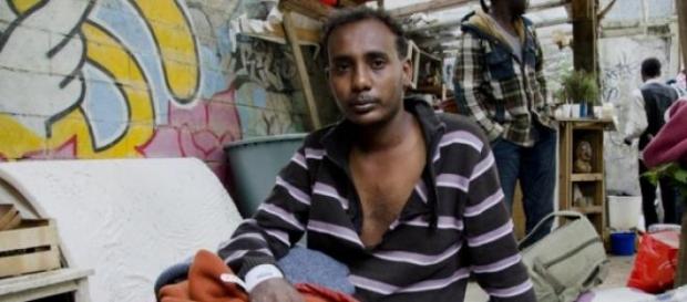 Les migrants vivent dans des conditions insalubres Les migrants vivent dans des conditions insalubres