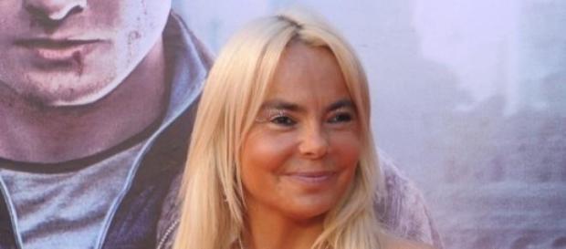 Leticia Sabater elige candidato que la desvirgue Leticia Sabater elige candidato que la desvirgue
