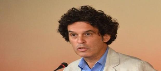 Pedro Zerolo en una Rueda de Prensa hace años. Pedro Zerolo en una Rueda de Prensa hace años.