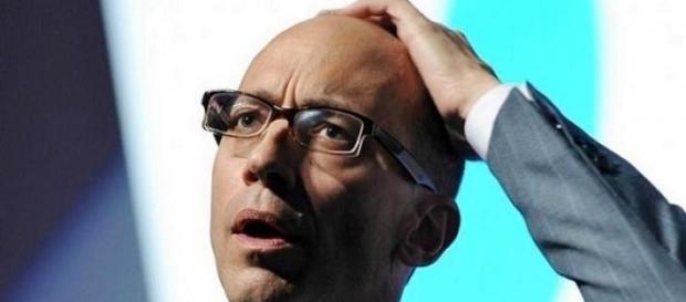 Dick Costolo presentó su renuncia. Dick Costolo presentó su renuncia.