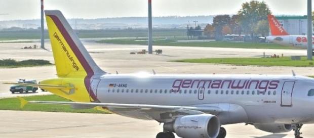 Eine Maschine der Germanwings stürzte im März ab Eine Maschine der Germanwings stürzte im März ab