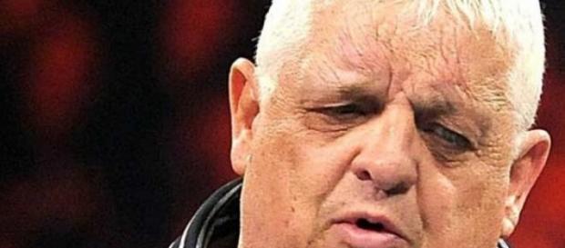 WWE Hall of Famer, Dusty Rhodes s'en va trop tôt. WWE Hall of Famer, Dusty Rhodes s'en va trop tôt.