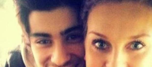 Zayn Malik e Perrie Edwards estão noivos. Zayn Malik e Perrie Edwards estão noivos.