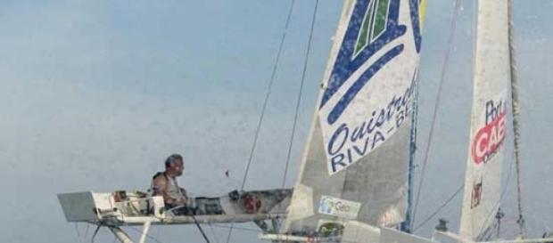Yvan Bourgnon, o skipper suíço solitário Yvan Bourgnon, o skipper suíço solitário