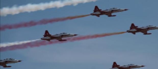 Zespół Turkish Stars podczas Aerofestivalu 2015 Zespół Turkish Stars podczas Aerofestivalu 2015