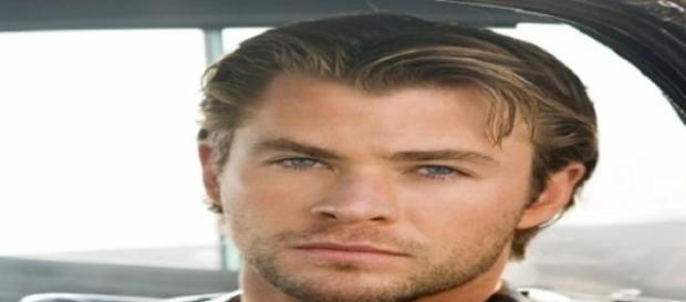 El actor será el recepcionista de la oficina El actor será el recepcionista de la oficina
