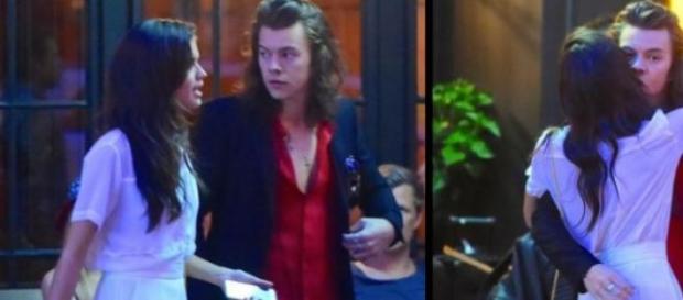 O abraço entre Harry Styles e Sara Sampaio O abraço entre Harry Styles e Sara Sampaio