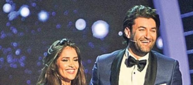 Oana şi Smiley la finala "Românii au Talent" Oana şi Smiley la finala "Românii au Talent"
